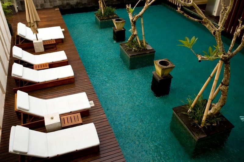 durable and stunning pool decking in commercial area